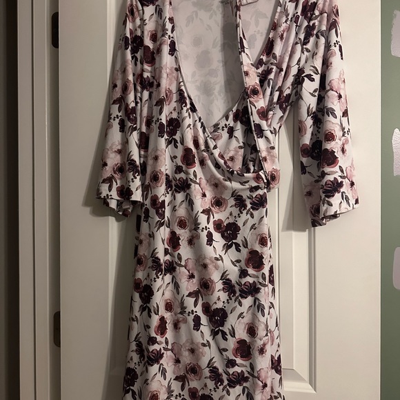 Caden Lane Maternity Robe - Picture 2 of 4